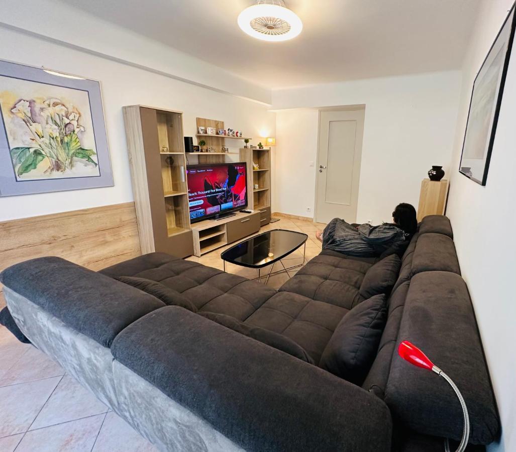 The Nice - 3 Rooms, 3Air Cond, 3Tv, 3Fans, 2 Wc, Wifi Everywhere 5Min Aeroport, Train, Beach, 1Min Tram, 15 Min Centre, Port, Parking Possible Εξωτερικό φωτογραφία
